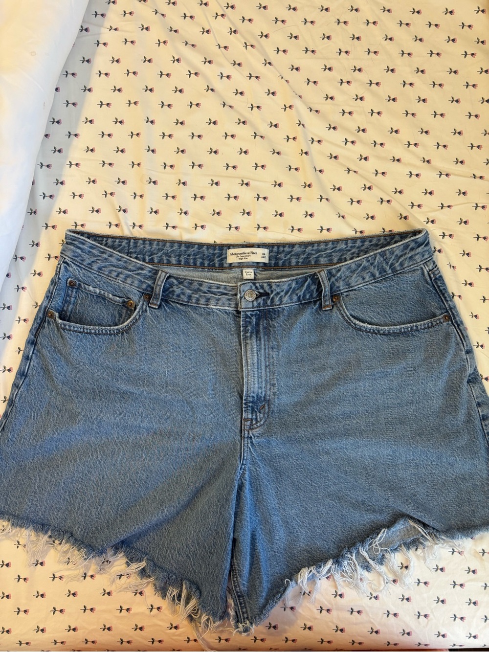 Abercrombie The Loose Short High Rise Curve Love
